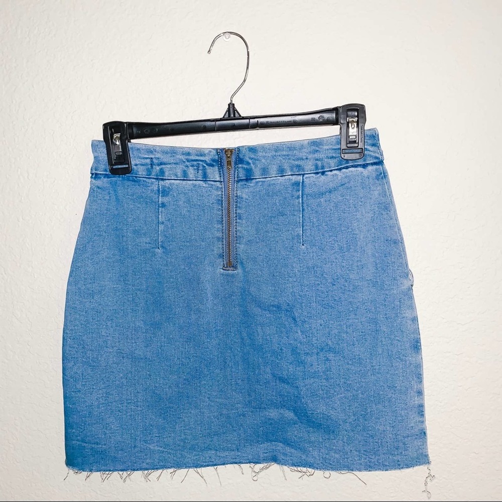 Forever 21 Raw Hem Denim Skirt - Picture 2 of 3